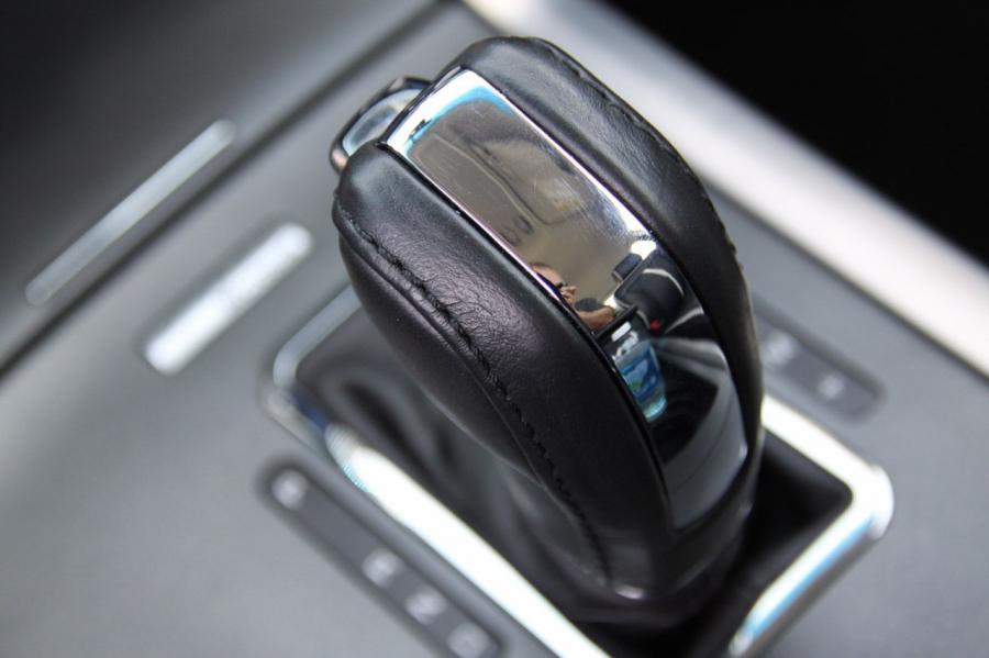  Lincoln MKZ 2010 года  (фото 14 из 211)